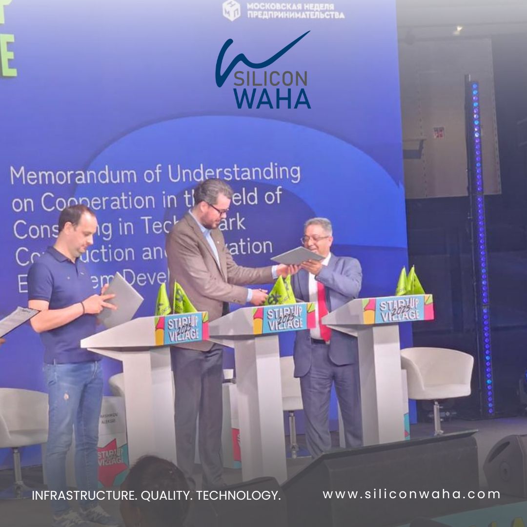دولة رئيس مجلس الوزراء معالي الدكتور المهندس مصطفي مدبولي بالمنطقة التكنولوجية ببرج العرب الجديدة